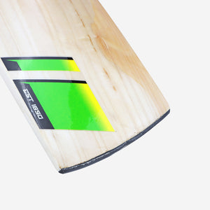 KOOKABURRA KAHUNA PRO 8.1 JUNIOR KASHMIR CRICKET BAT