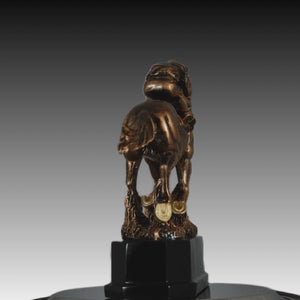 Horse_with_Jockey_Trophies 